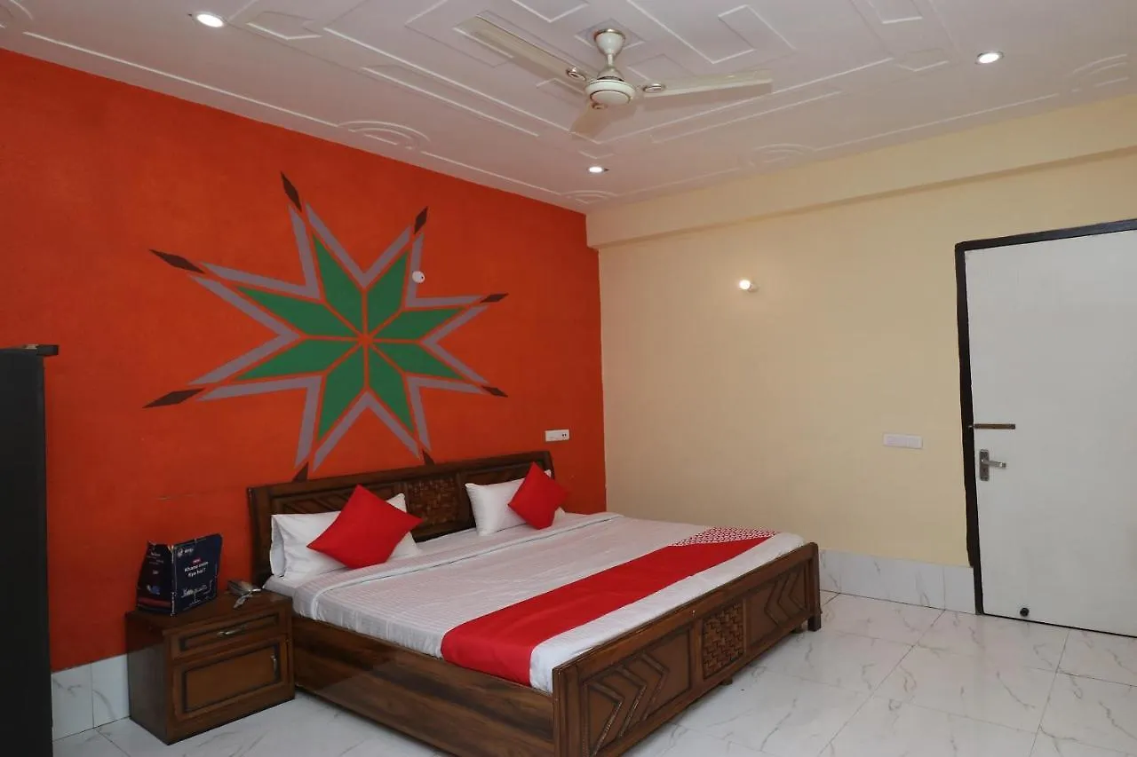 Hotel Oyo 24108 The Palms à Gurgaon